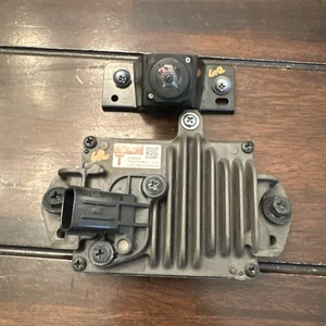 LEXUS CRUISE CONTROL DISTANCE RADAR OEM 88210-33120 WITH CAMERA 867B0-0E150 - Picture 1 of 7
