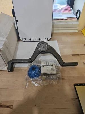 MCS-104230 Motorcraft Control Arm Front Passenger Right Side Upper Hand for Ford - Image 1 of 4