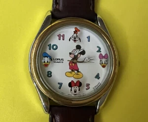 Lorus Watch V501-6L20 VTG Disney Mickey  Fresh Battery - Picture 1 of 4