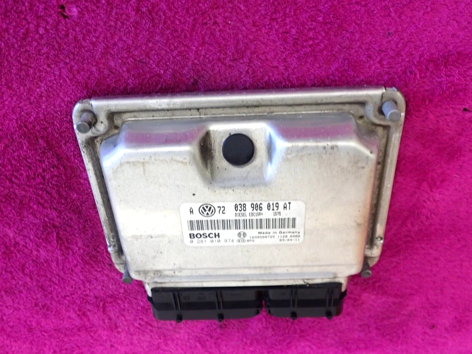🔹Centralina motore VW Bora Variant 1J6 👍OFFERTA TOP⭐⭐⭐⭐ 038906019AT - Immagine 1 di 4
