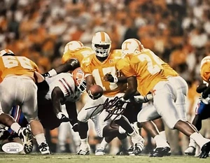 Tee Martin Signed Autographed Tennessee Volunteers 8x10 Photo JSA COA - Picture 1 of 2