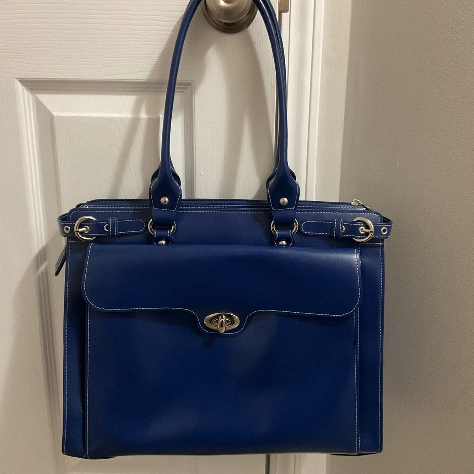 Maletín para portátil McKlein, Winnetka, cuero de vaca de grano superior, azul marino Foto 1 de 4