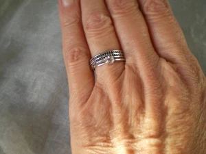 Black Spinel & Topaz ring, 0.7 carats, size N/, 2.8 grams of 925 Sterling Silver - Picture 1 of 10