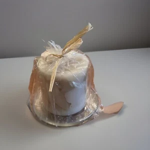 Round 3.5” x 3.5” White Coconut Almond Scented Candle Clear Glass Stand- New! - Picture 1 of 3