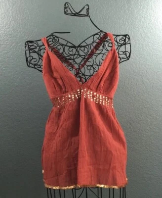 Top de gasa Bebe nuevo con etiquetas cuello en V para mujer L rojo entrecruzado espalda lentejuelas elástico NUEVO Foto 1 de 4