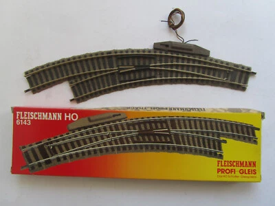 Fleischmann 6143 - Spur H0 - Profi-Gleis Bogenweiche links mit Antrieb in OVP (2 - Bild 1 von 3