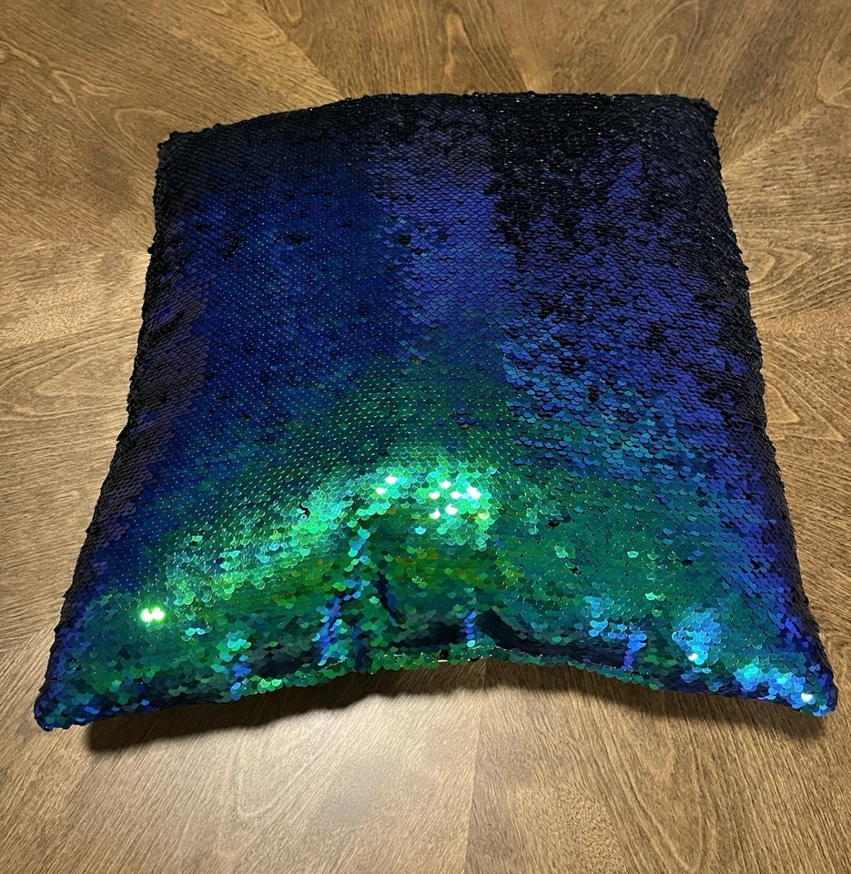 Almohada Mainstays 16x16 pulgadas reversible decorativa lentejuelas brillantes verde azulado negro Foto 1 de 4