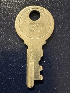 Cheney 30 Key Vintage Suitcase Luggage Vanity Music case - Replacement Key - Picture 1 of 2