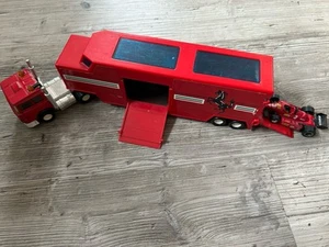 MATCHBOX K-116 IVECO FERRARI F1 RACING Transporter Truck Formula 1 giocattolo - Foto 1 di 6