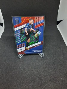 2022-23 Panini Donruss Elite FIFA Calcio Rosso Discoteca Nicolò Barella #70 - Foto 1 di 2