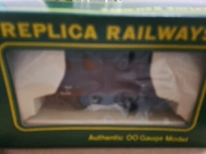 replica railways 12 Ton fruit van Wagon 13602 n BR Brown Livery - Picture 1 of 3