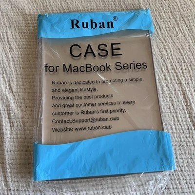 RUBAN MacBook Pro Retina 13 Hardshell Case Plastic Gold Keypad Cover Protector - Image 1 of 4