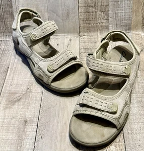 Clarks Sandalen Saylie Jade Open Toe Freizeit Riemchen sand hellbraun 6 top - Bild 1 von 9