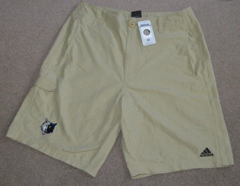NWT Minnesota Timberwolves adidas Lightweight Polyester Cargo Shorts XL Cover