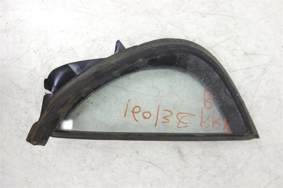 Infiniti I30 2000 pasajero trasero puerta trasera derecha ventilación ventana de vidrio 82262-2Y900 Foto 1 de 4