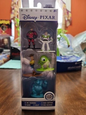 Nano Metalfigs DISNEY PIXAR PAQUETE DE 5 estatuillas adornos para pasteles metal fundido a presión BN7 Foto 1 de 4