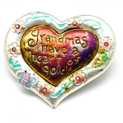 Pin Corazón AJMC Abuelas Tienen un Corazón de Oro Marco Floral Amor Familia Foto 1 de 4