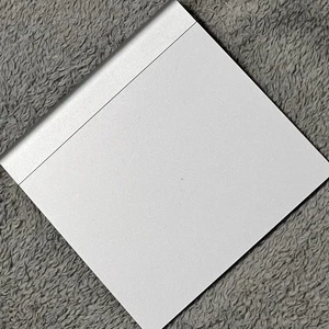 Apple Magic Trackpad srebrny bezprzewodowy Bluetooth Multi-Touch MC380LL/A A1339 2009 - Zdjęcie 1 z 8