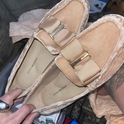 Zapato sin cordones 7.5 ISAAC MIZRAHI gamuza rubor Foto 1 de 4