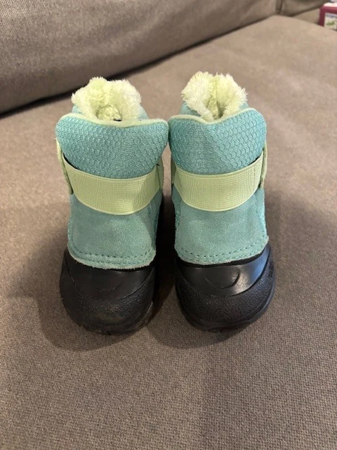 Botas The Northface para niños pequeños talla 5 Alpenglow II color coral amanecer Foto 1 de 4