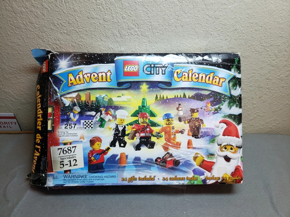 Lego Set 7687 Advent Calendar 2009, City Partial Set Unopened, Missing 4 days - Image 1 of 4