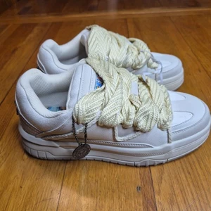 Bershka One Piece Skater Trainers UK Size 6 - Picture 1 of 10