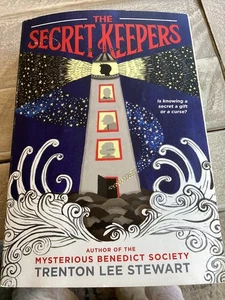 The Secret Keepers - Paperback By Stewart, Trenton Lee - VERY GOOD - Imagen 1 de 2