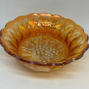 Retro Vintage Carnival Glass Fruit or Serving Bowl - Picture 1 of 4