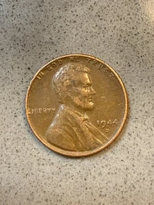 1944D Lincoln wheat penny D mint mark.One Cent Coin, Rim Error “L” In Liberty - Picture 1 of 4