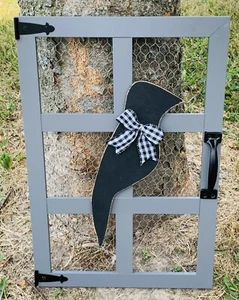 Wood Window Pane W/Chicken Wire & Crow Farmhouse Country Primitive Handmade - Picture 1 of 2