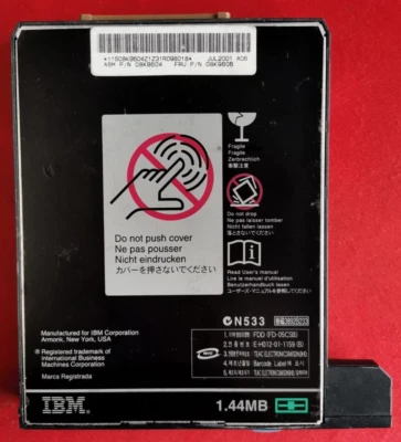 Unidad de disquete Teac IBM 1,44 MB p/n: 19308410-01 Foto 1 de 3