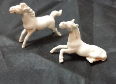 Pair Of 1950s Chinese Blanc De Chine Horses White Porcelain Miniature Figurines  - Image 1 of 4