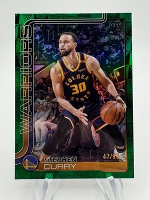 Tablero de aluminio verde punta temporada Stephen Curry insignia Topps 2025-26/99 #135 Foto 1 de 2