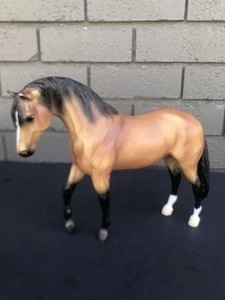 BREYER Stampo tradizionale "Let's Go Riding" fondotinta stallone pelle di cervo #1410 - Foto 1 di 12