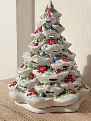 Villeroy Boch Santas North Pole Christmas Tree 🌟Rarity🌟Excellent🌟Christmas Tree - Image 1 of 4