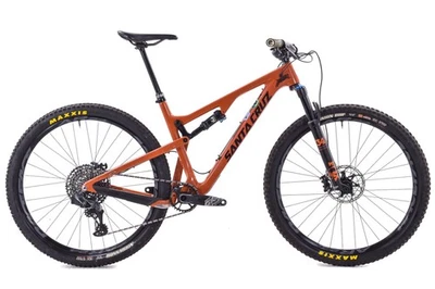 Bicicleta de montaña Santa Cruz Tallboy 2018 grande de carbono 29er SRAM GX Eagle AXS usada Foto 1 de 4