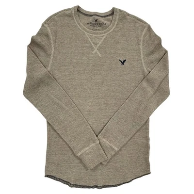 Camisa térmica American Eagle Outfitters para hombre calce clásico tostado pequeña Foto 1 de 4