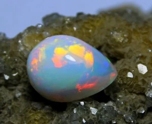 Assuasive natürliche äthiopische weiße Welo Feueropal Cabochon Stein 3,55 Karat - Bild 1 von 12