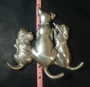CAST ALUMINUM Three Sitting Dogs 7" WALL HOOK  Great 2 Hang Leash 4 DOG LOVER - Picture 1 of 3