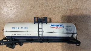 Tempo HO Mobil Single Dome Tank Car #11123 - Picture 1 of 4