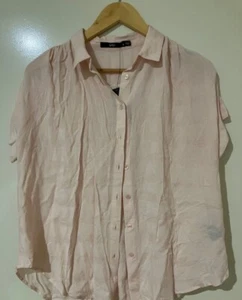 Sportsgirl Shirt  Size 8 pink short Sleeve Collared Button Front slightly sheer - Bild 1 von 4