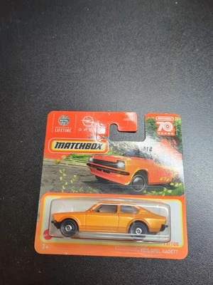 Tarjeta corta Opel Kadett Orange 73/100 1975 Matchbox 2023 Foto 1 de 2