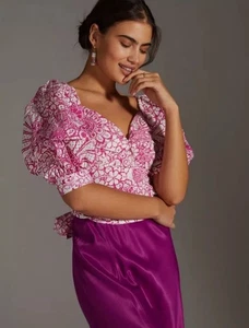 Top corto Anthropologie Maeve estampado atado rosa rosa para mujer talla: pequeño - Imagen 1 de 4