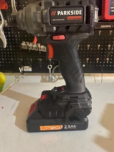 adattatore da batteria dexter up 20 lexman a utensili PARKSIDE X20 V TEAM LIDL - Imagen 1 de 4