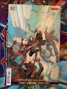 Cómics de DC sobre variante #39 de Red Hood Outlaw - Imagen 1 de 4