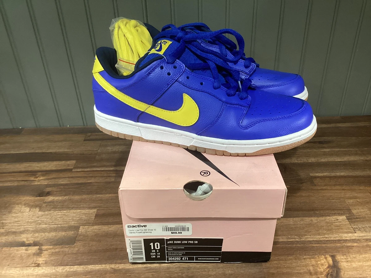靴 Nike SB Dunk Low 