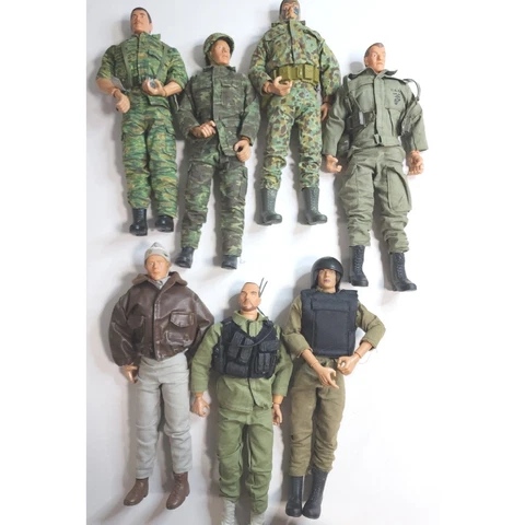 Vtg Hasbro 2000 Formative International Military Soldiers Accessories Set 7 Cover