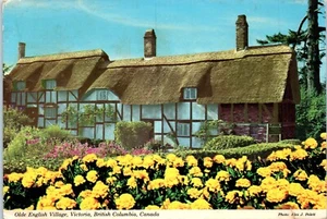 Olde English Village, Victoria, British Columbia, Canada Postcard - Picture 1 of 2