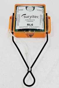 PACCO BATTERIA SURVITEC RL6 CON LUCE ZATTERA DI SALVATAGGIO LED INTERNA COMBINATA 12866009 #2 - Foto 1 di 10