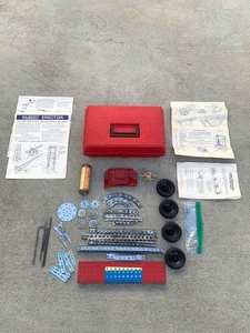 Vintage Gilbert elektrisches Aufrichter-Set mit rotem Kunststoffkoffer mit Anleitung - Bild 1 von 10